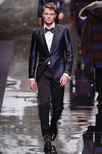 Look 33